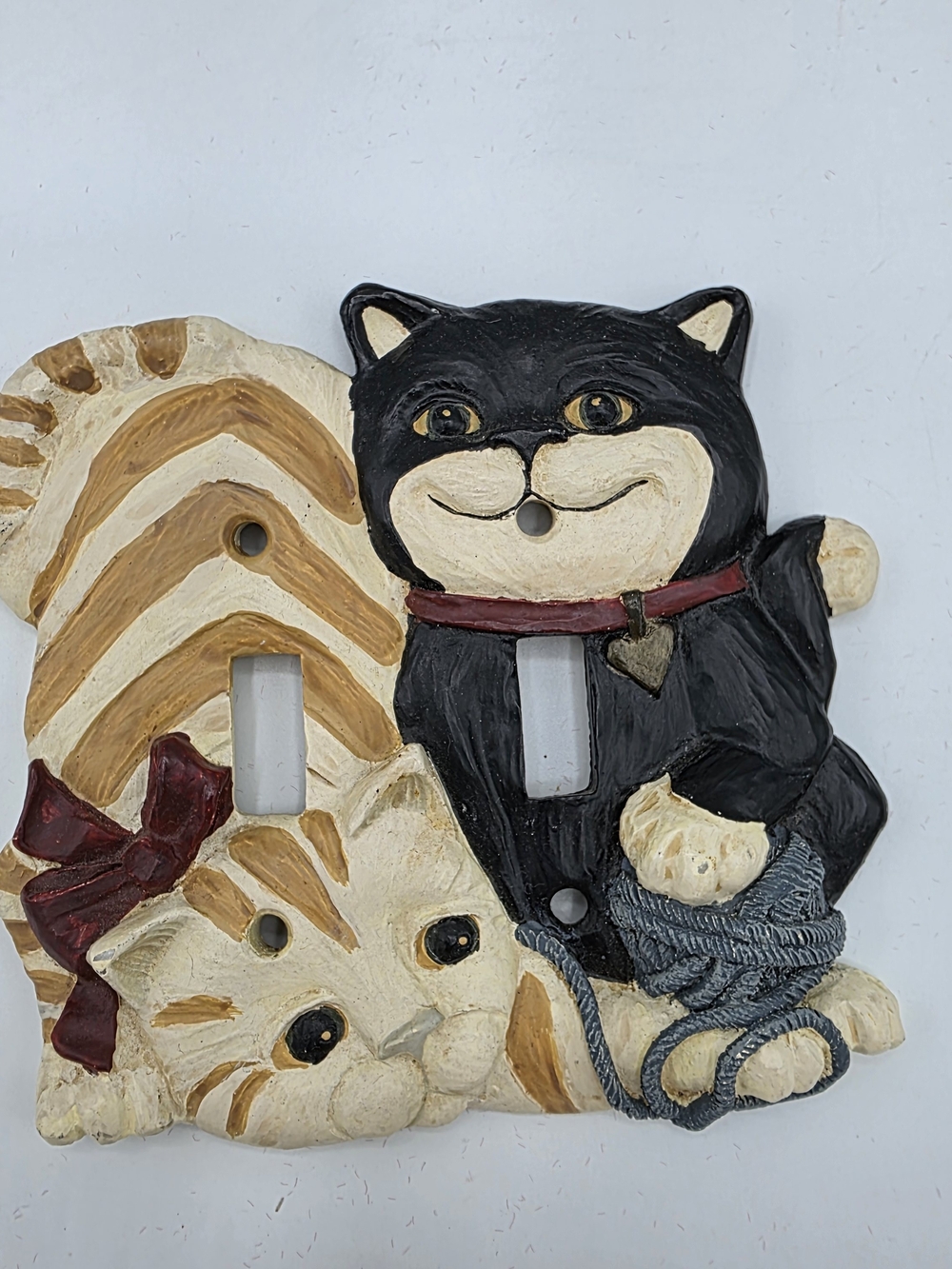 Vintage 1977 Adorable Ceramic Cat Double Light Switch Cover - Black & Cream Cats